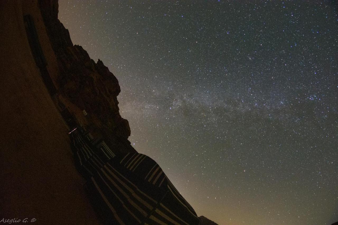 Wadirum Sunset Camp 호텔 와디럼 외부 사진